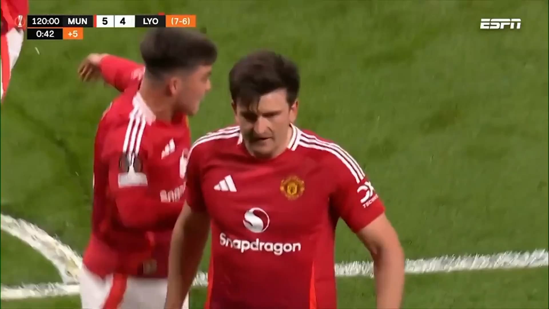 Manchester United vidare till semifinal efter sanslösa vändningen