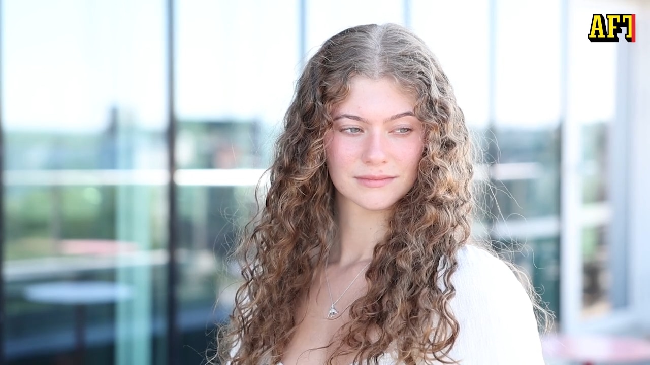 Svenska Thea Sanne, 20, om denguefebern: ”Aldrig varit så sjuk”