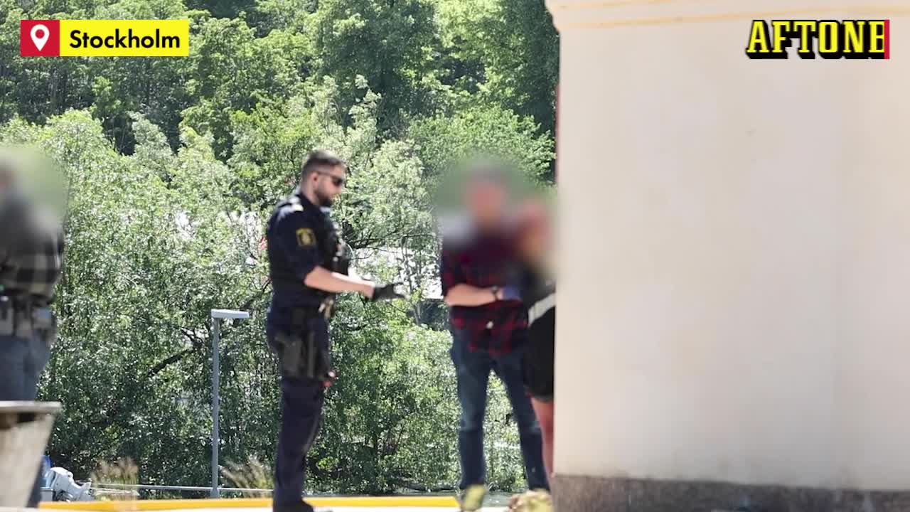 Kvinna gripen efter knivdåd i centrala Stockholm