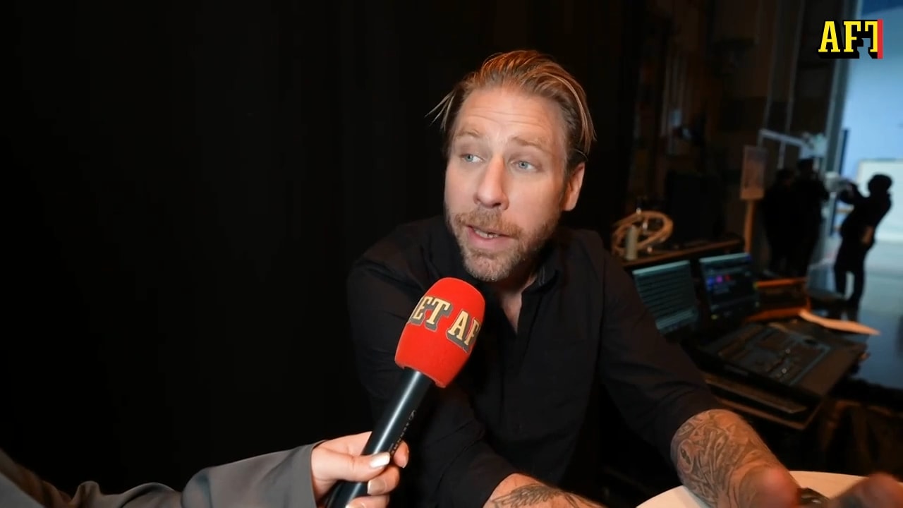 Jay Smith tävlar i Melodifestivalen: ”Får lägga egot åt sidan”