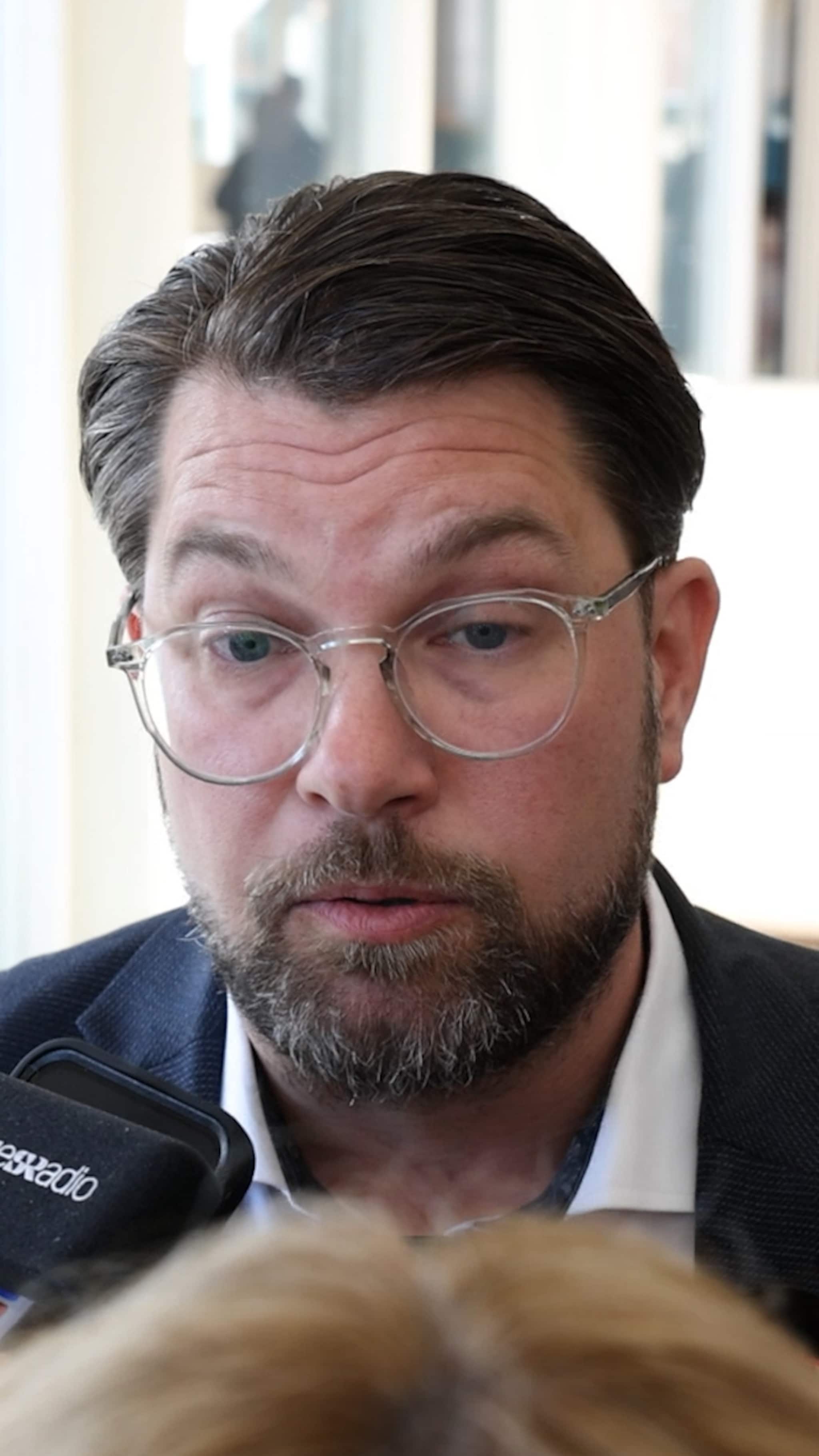Åkesson om misstänkta partikollegan: ”Förskräcklig brottslighet”