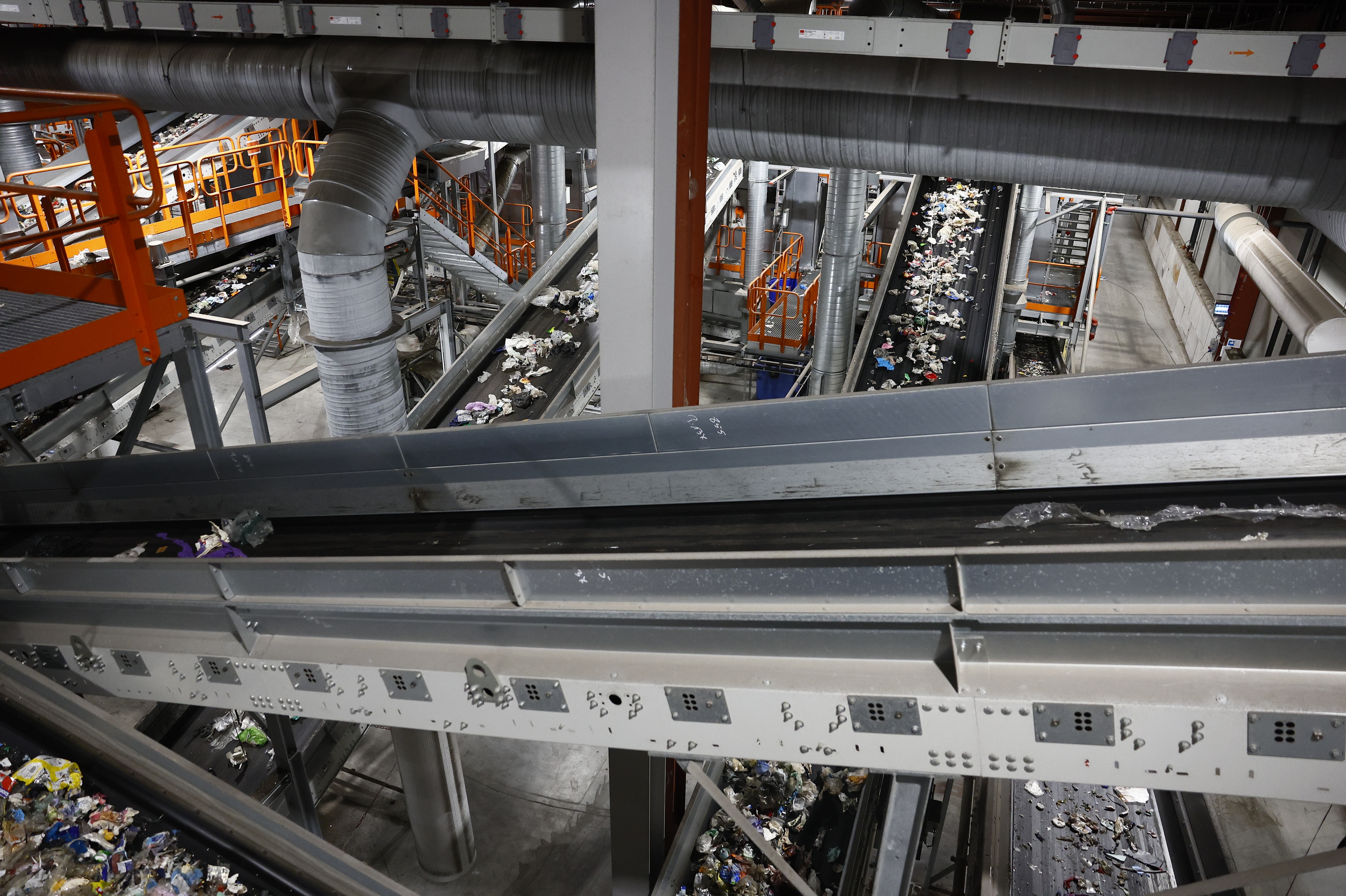 Bäst på plast i världen – men för få svenskar återvinner