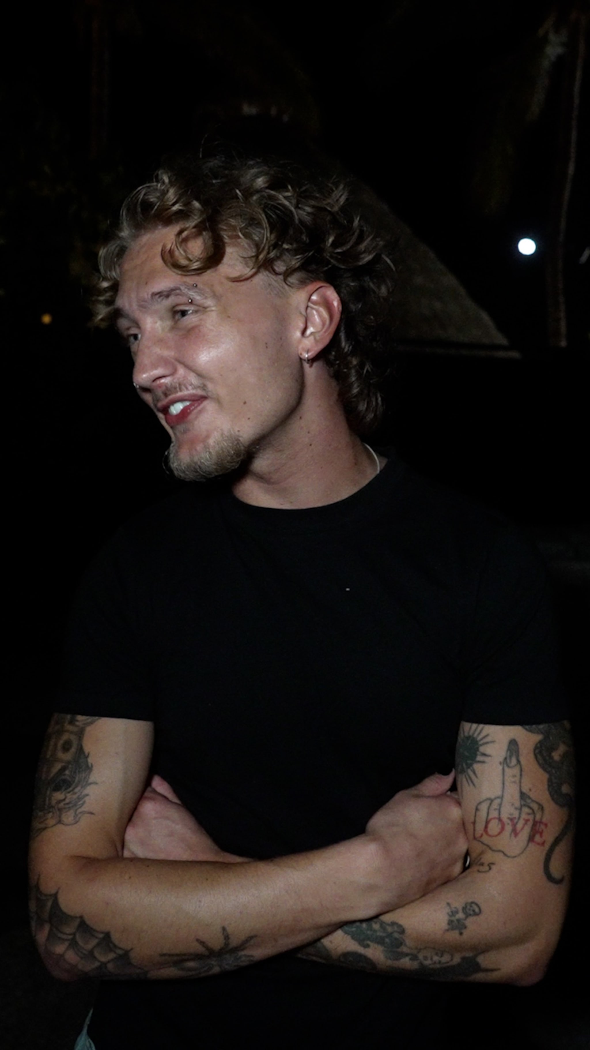 Tvingas lämna – i ballerinakjol: ”Skämdes”