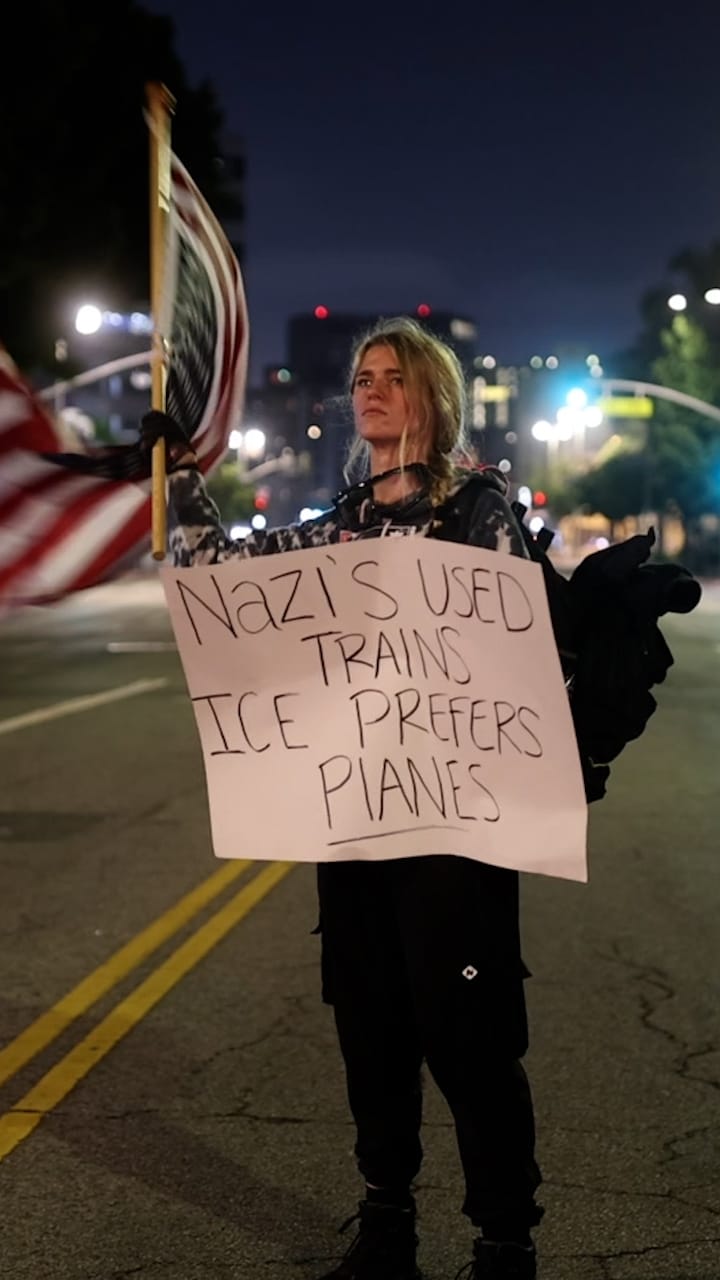 Utegångsförbud i Los Angeles: "Chockgranater"