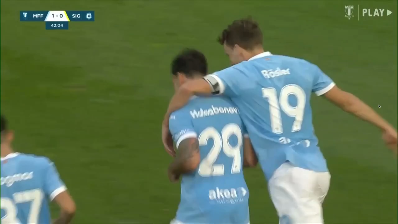 Hakusabanovics hjälte vid första mötet med Sigma