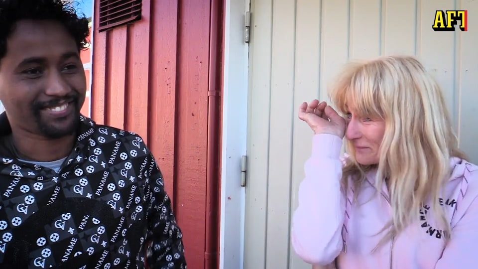 Knivhöggs efter bastukvällen – då räddade Anette hans liv