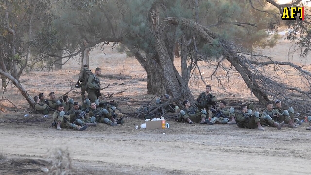 Här mobiliserar Israel vid Gazaremsans gräns