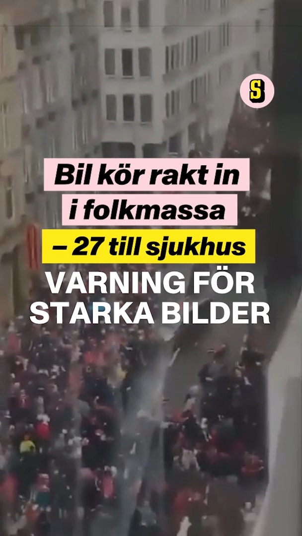 Bil kör in i folkmassa under firandet – 27 till sjukhus