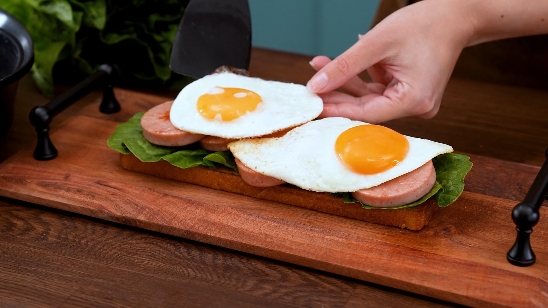 Långtradarmacka med falukorv