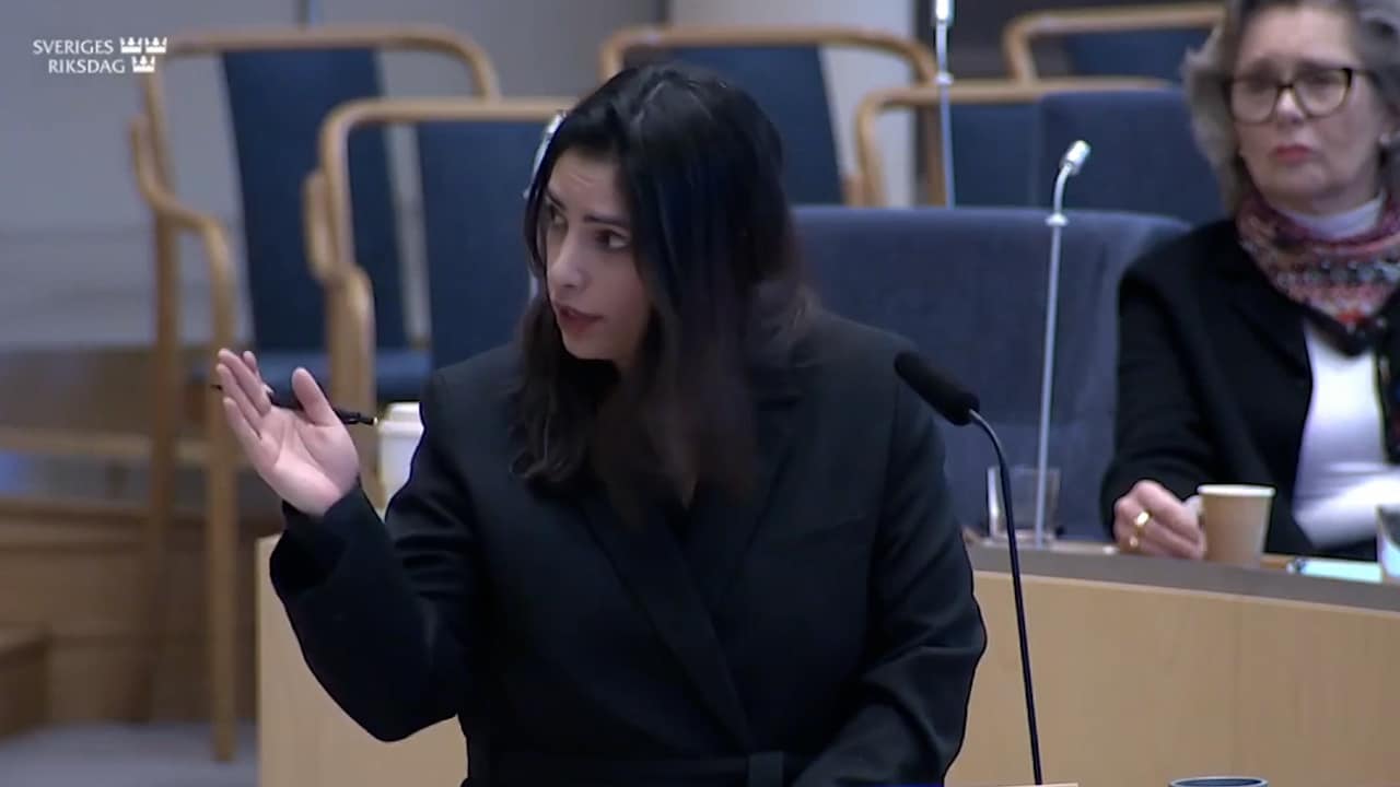 Tillsägelsen i kammaren: ”Nu får du väl ändå ge dig!”