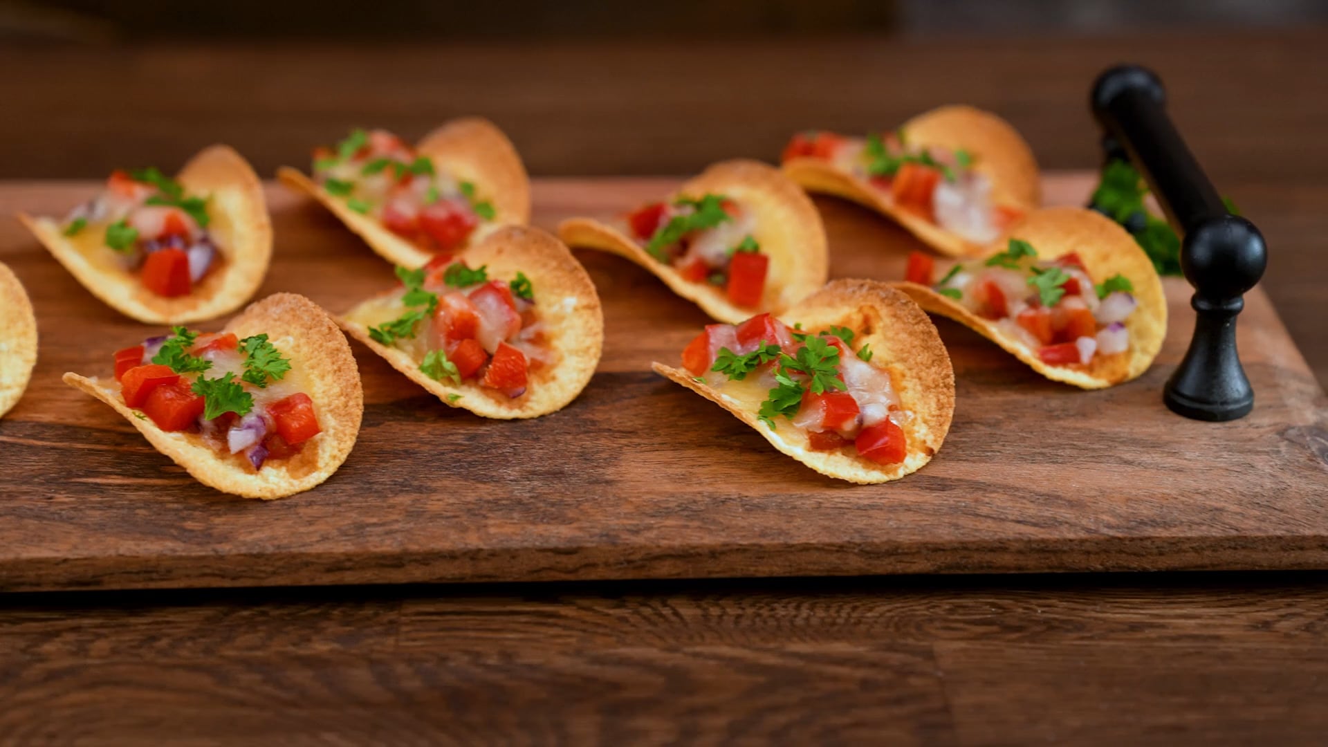 Loaded chips med ostig topping