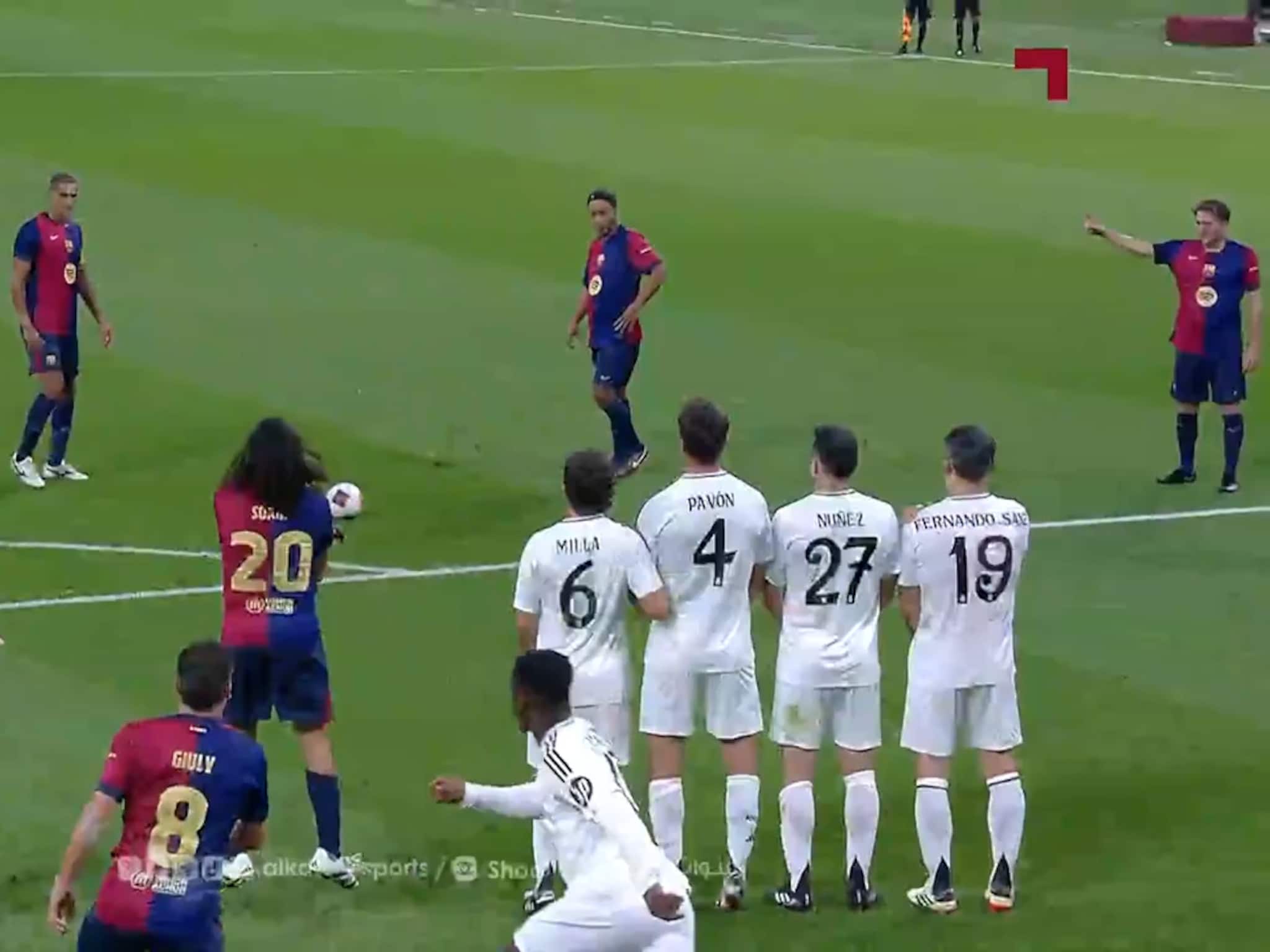 Här dyker Ronaldinho upp – och chockar alla