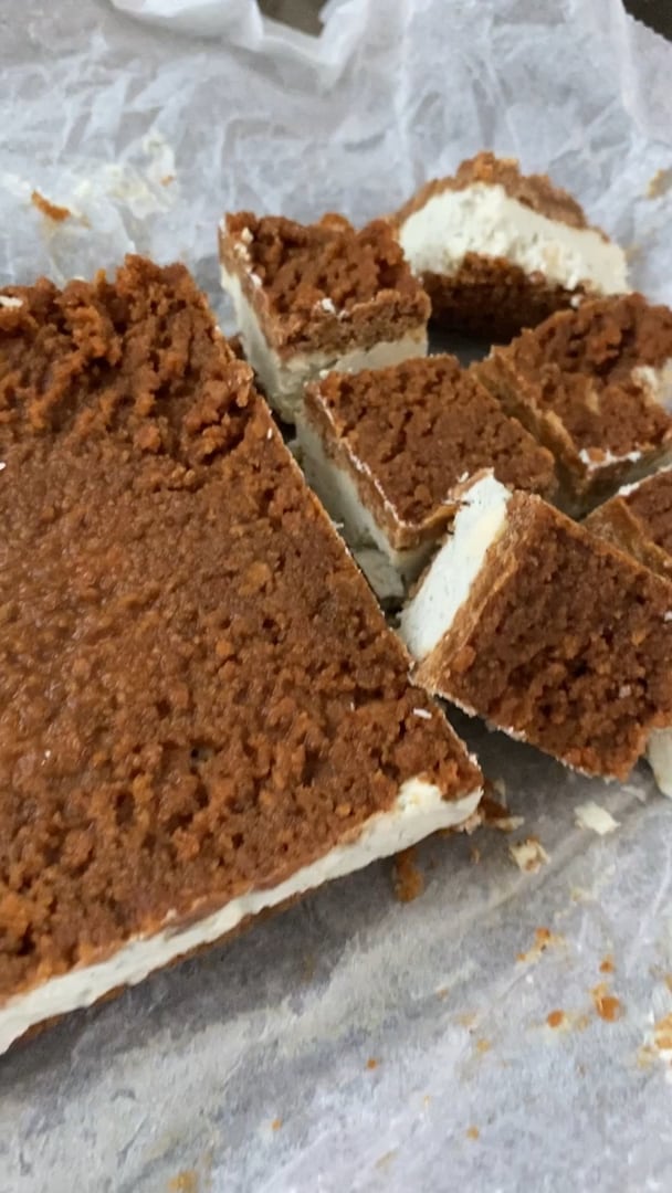 Pepparkaka med ädelostkräm