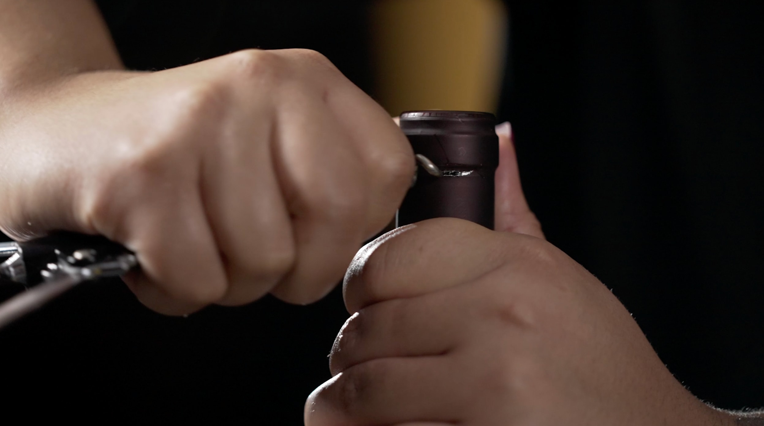 Så öppnar du vinflaskan på bästa sätt