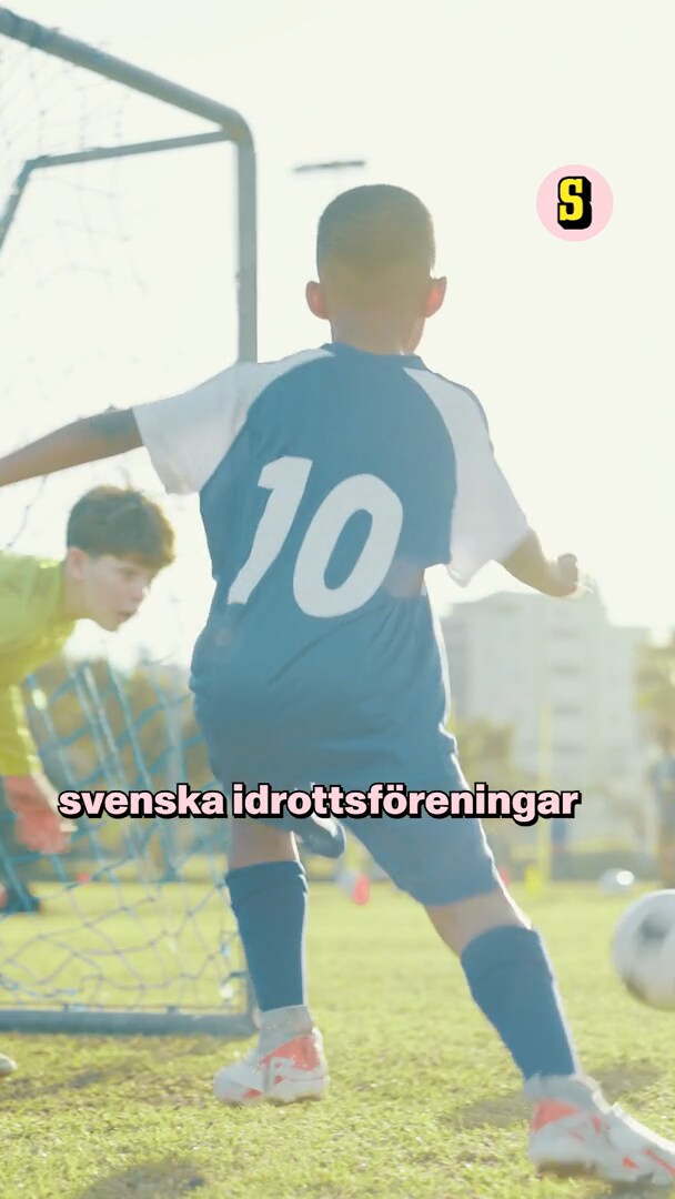 Barn säljer toalettpapper och vuxna tar pengar