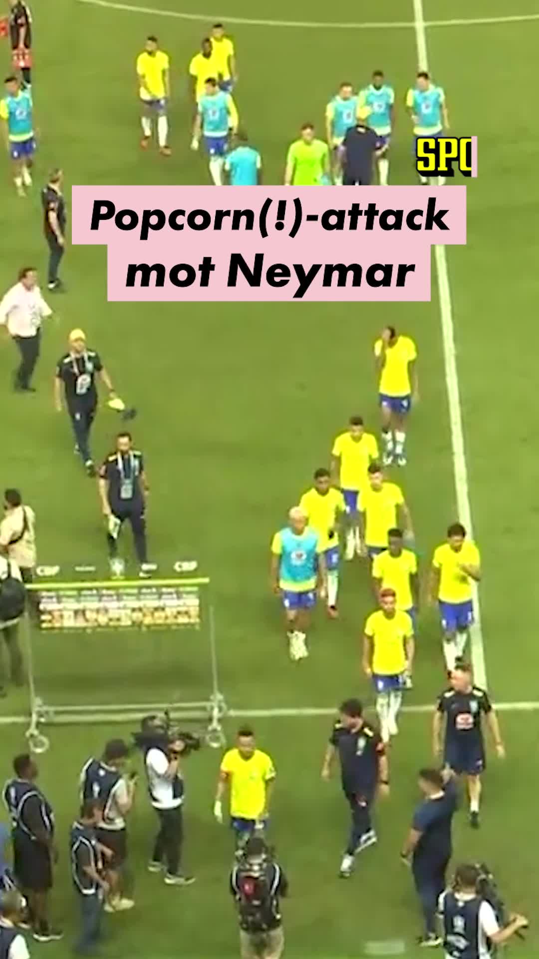 Här går supportern till popcorn-attack mot Neymar