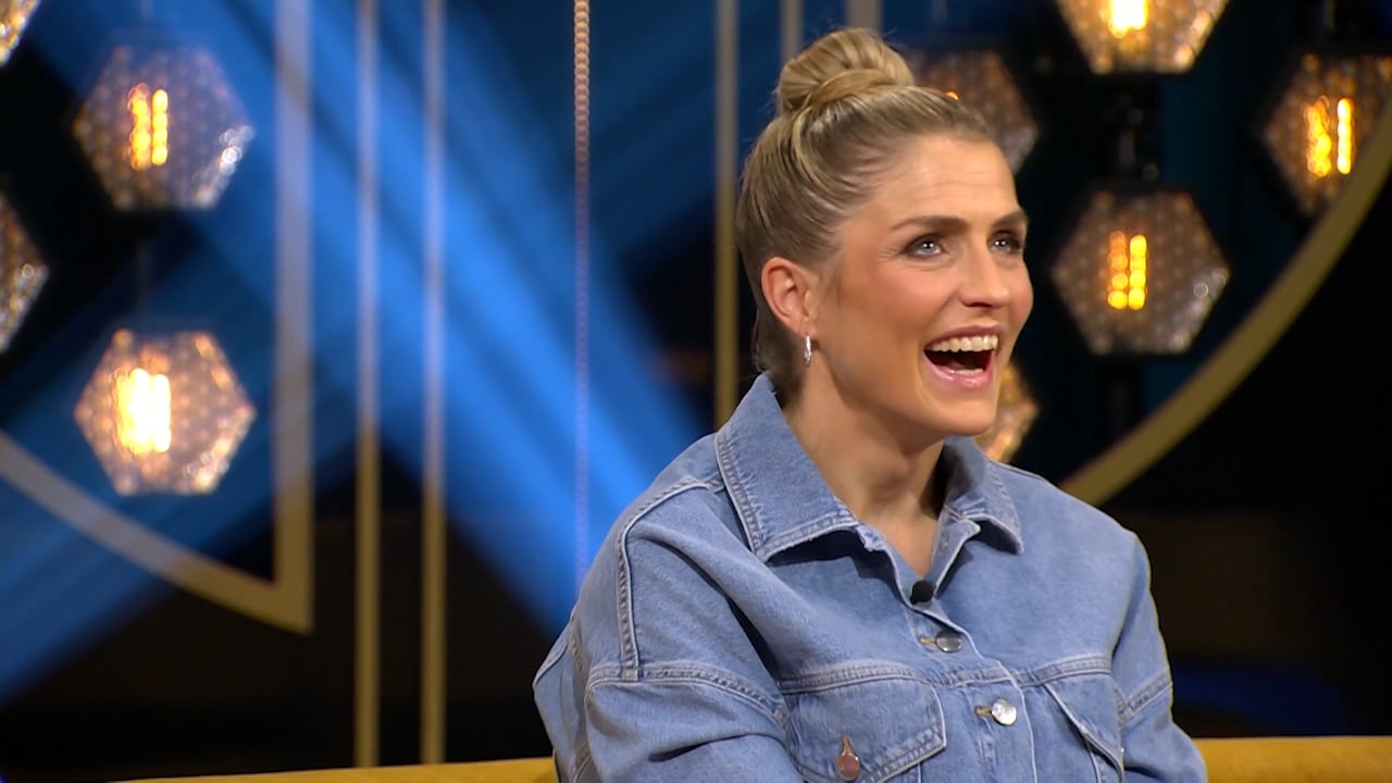 Här pressas Therese Johaug om comeback