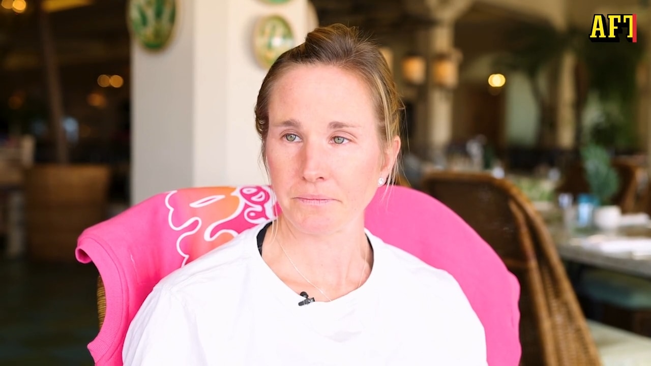 Svenska Charlotte, 38, på bostadsjakt efter branden