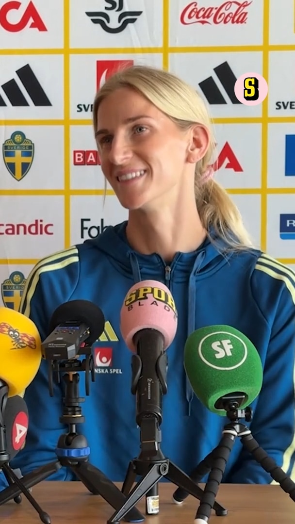 Bekräftar kärleken med ex-hockeyspelaren: ”Setts ett tag”