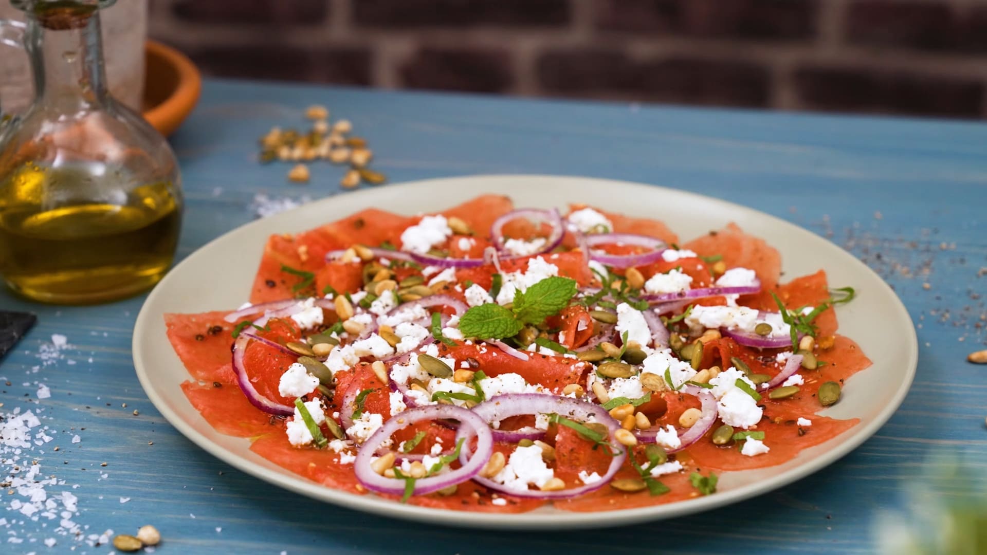 Carpaccio av vattenmelon med feta och mynta