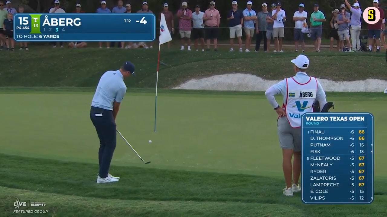 Här gör Åberg en ”chip-in”