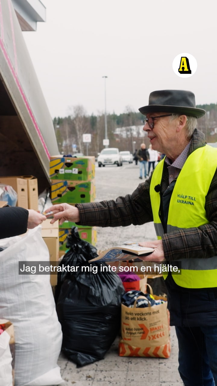 Urban, 74, har samlat ihop miljoner till Ukraina