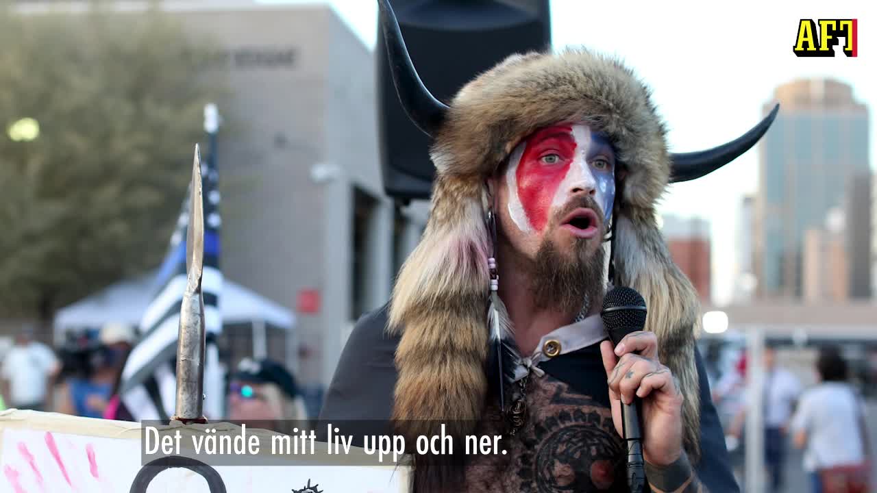 ”Qanon-shamanen” om stormningen av Kapitolium: ”Försökte vara en fredsmäklare”