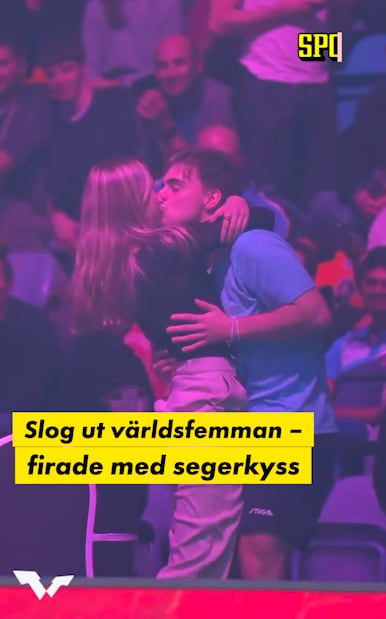 Slog ut världsfemman – firade med segerkyss