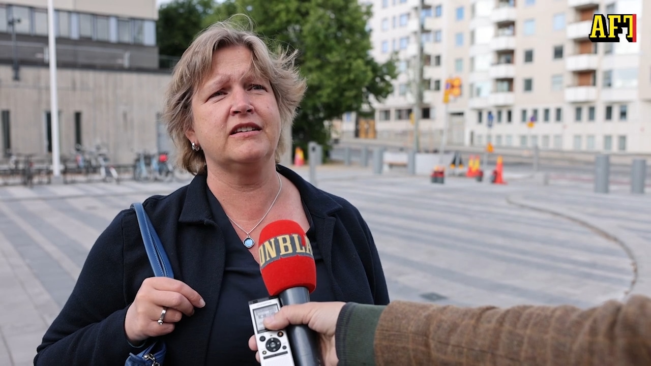 Karlsbro (L) om SD:s dansade till hatlåten: ”Avskyvärt”