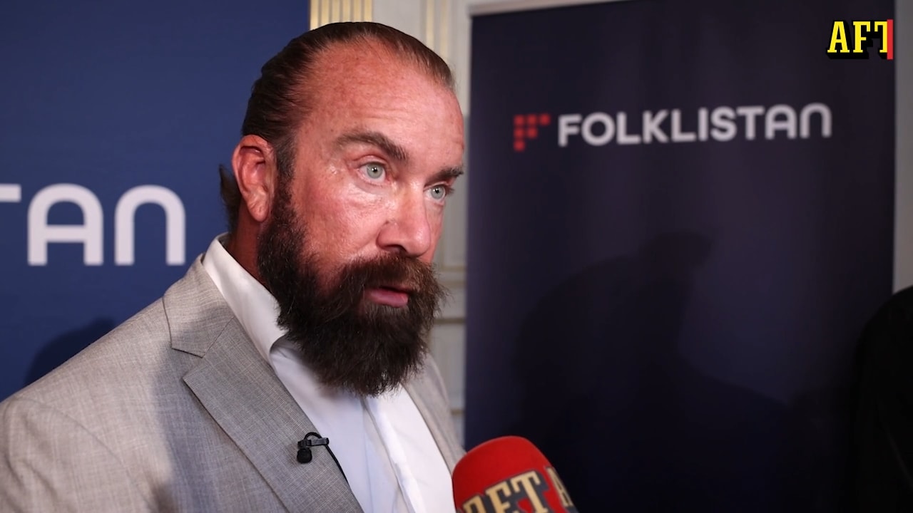 Folklistan vill skrota asylrätten – hör Jan Emanuel