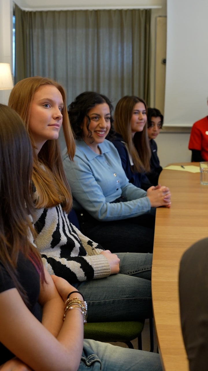 Klara, 15, vill ha ”bra vibe” i skolan