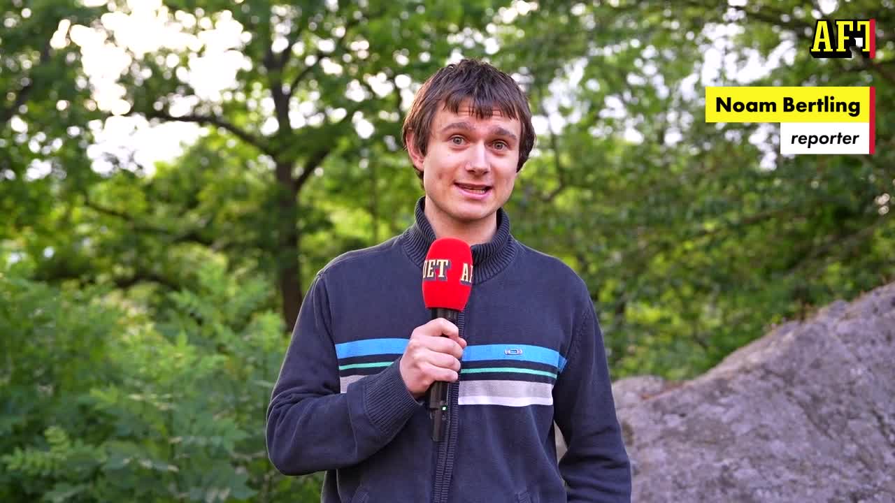 Kvinna och två små barn döda efter brand
