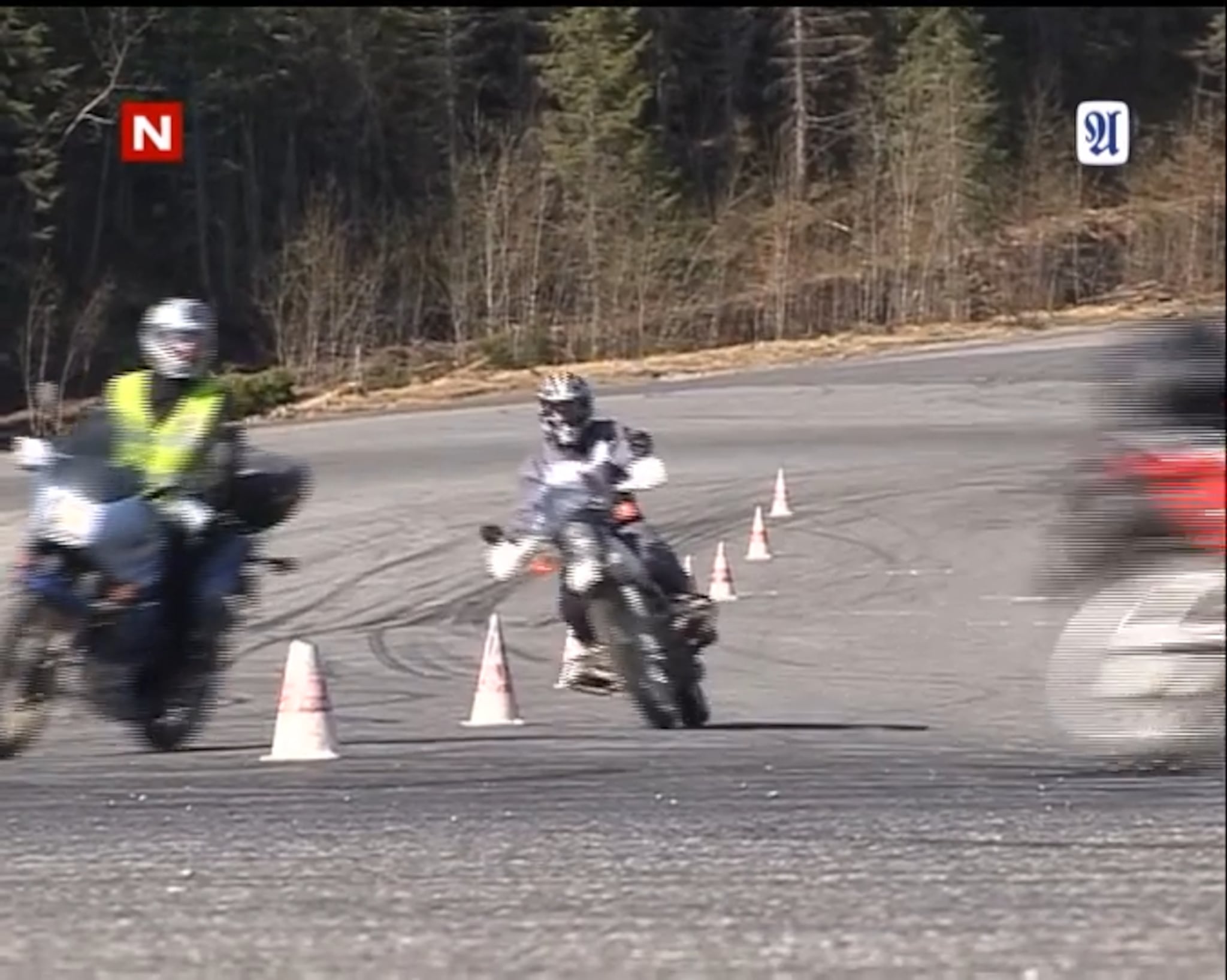 Rustne mc-førere og  gammel DKV
