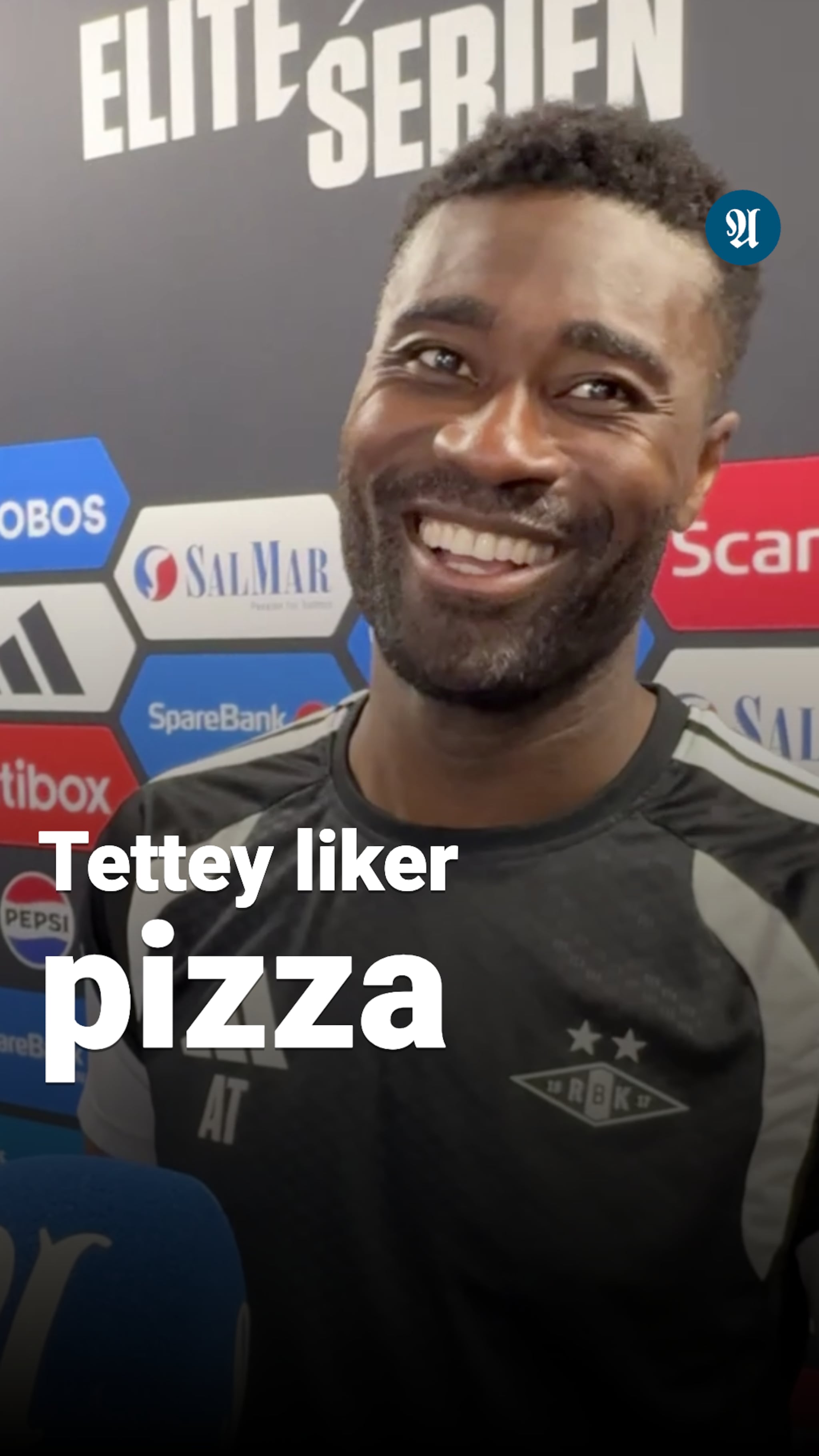 Dette sier Alexander Tettey om sangen.