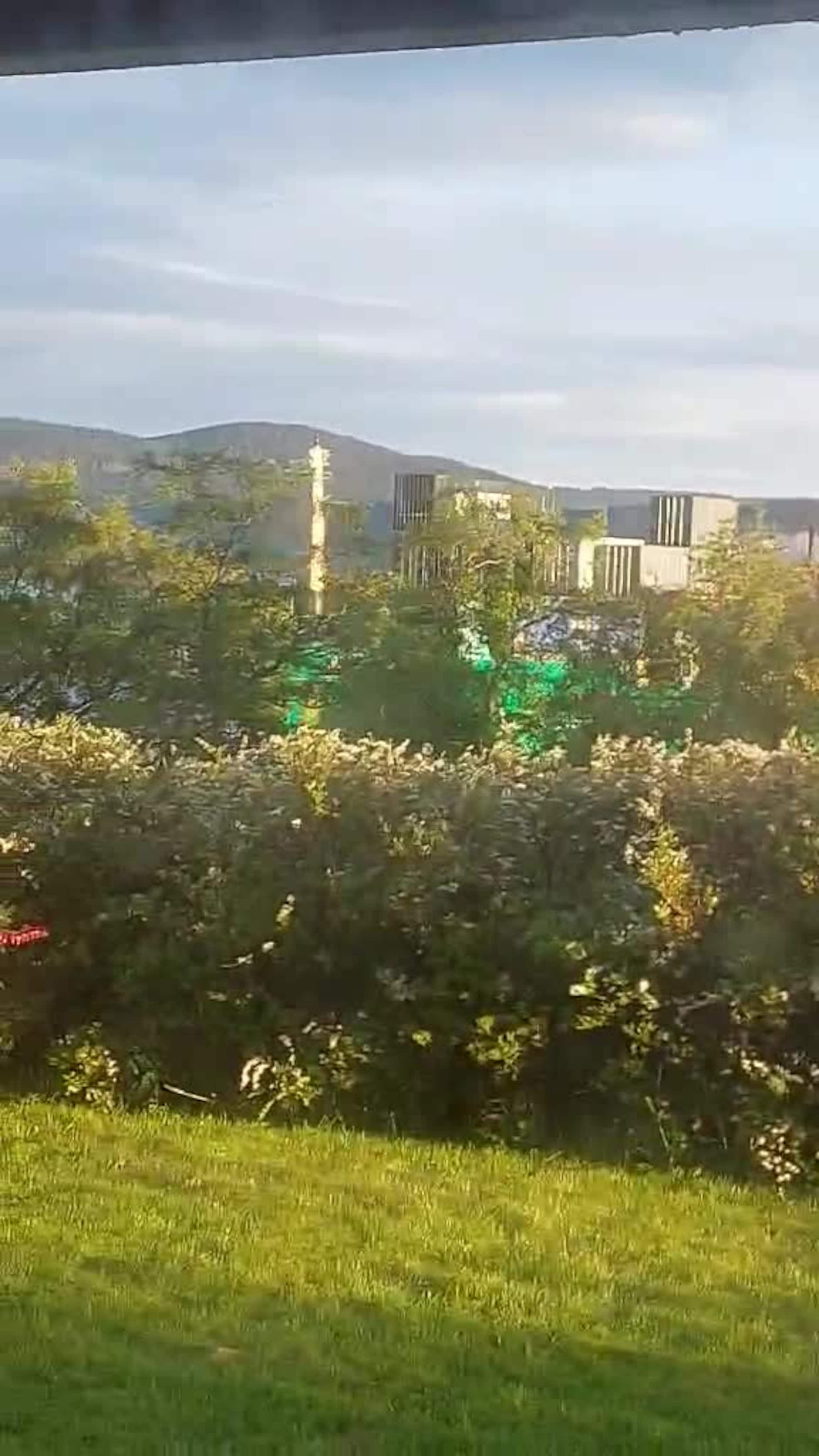 Her kjører båten på land