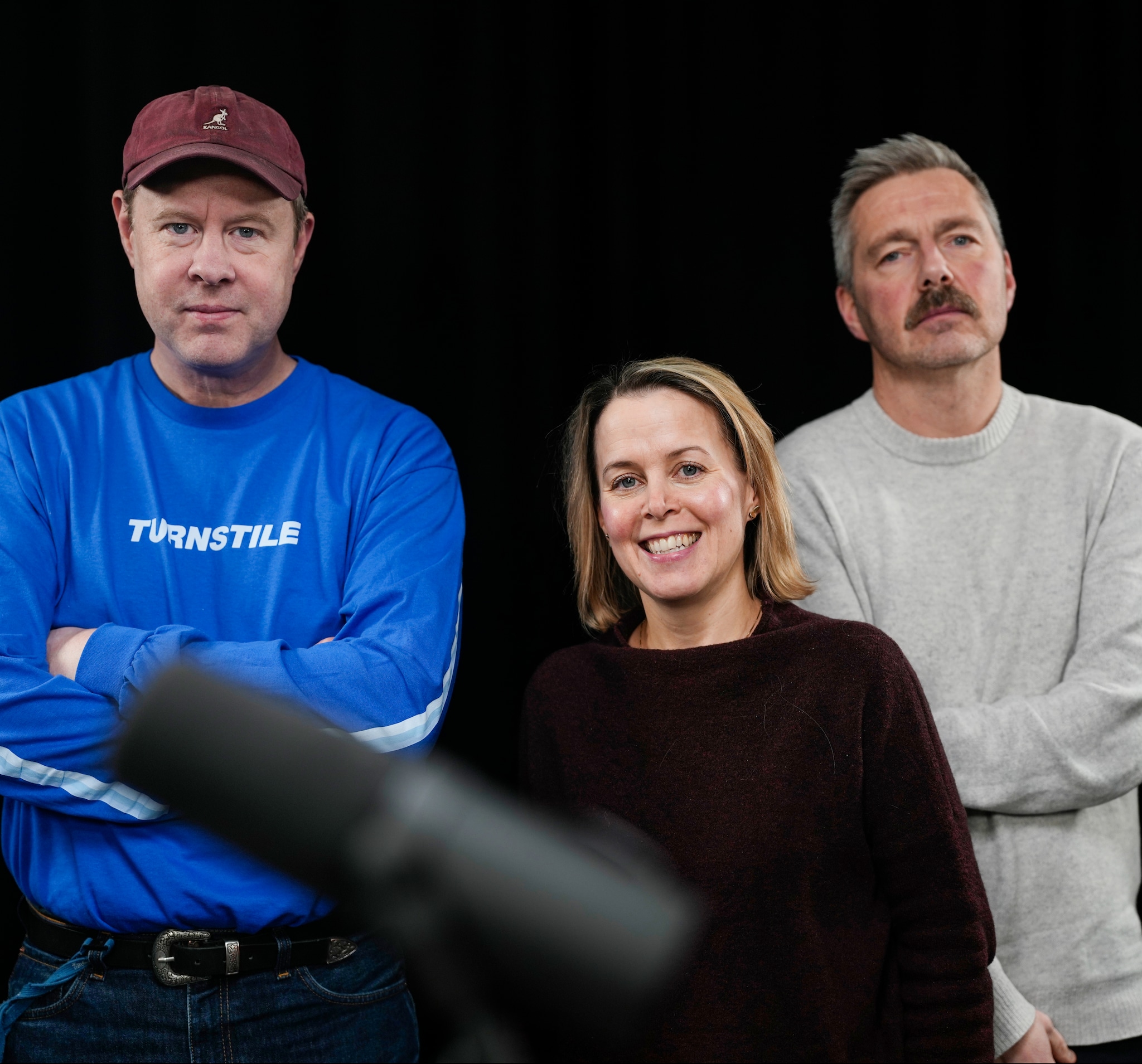 Uenighet, «dritten i midten» og alternative medier