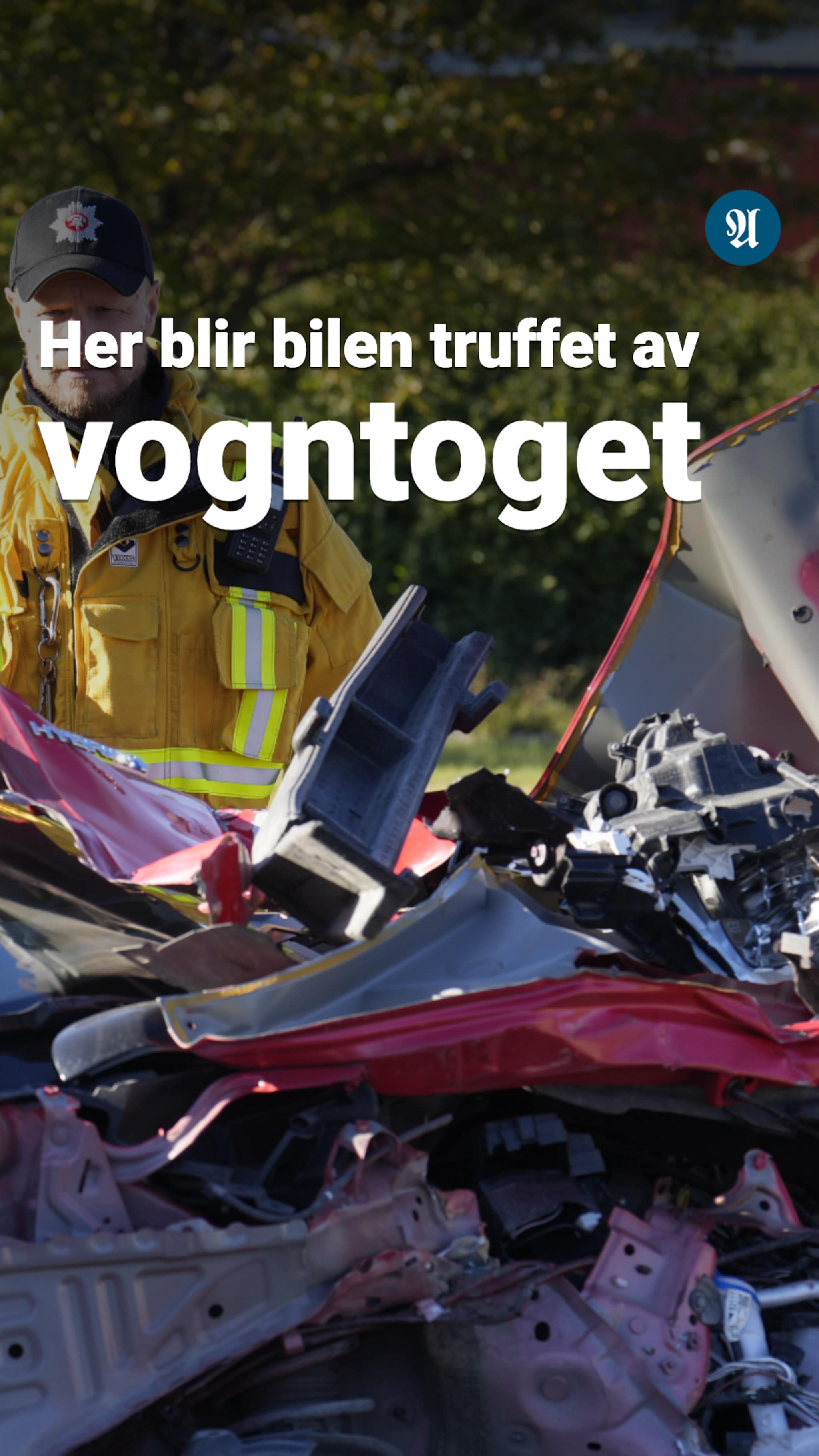 Her blir bilen truffet av vogntoget
