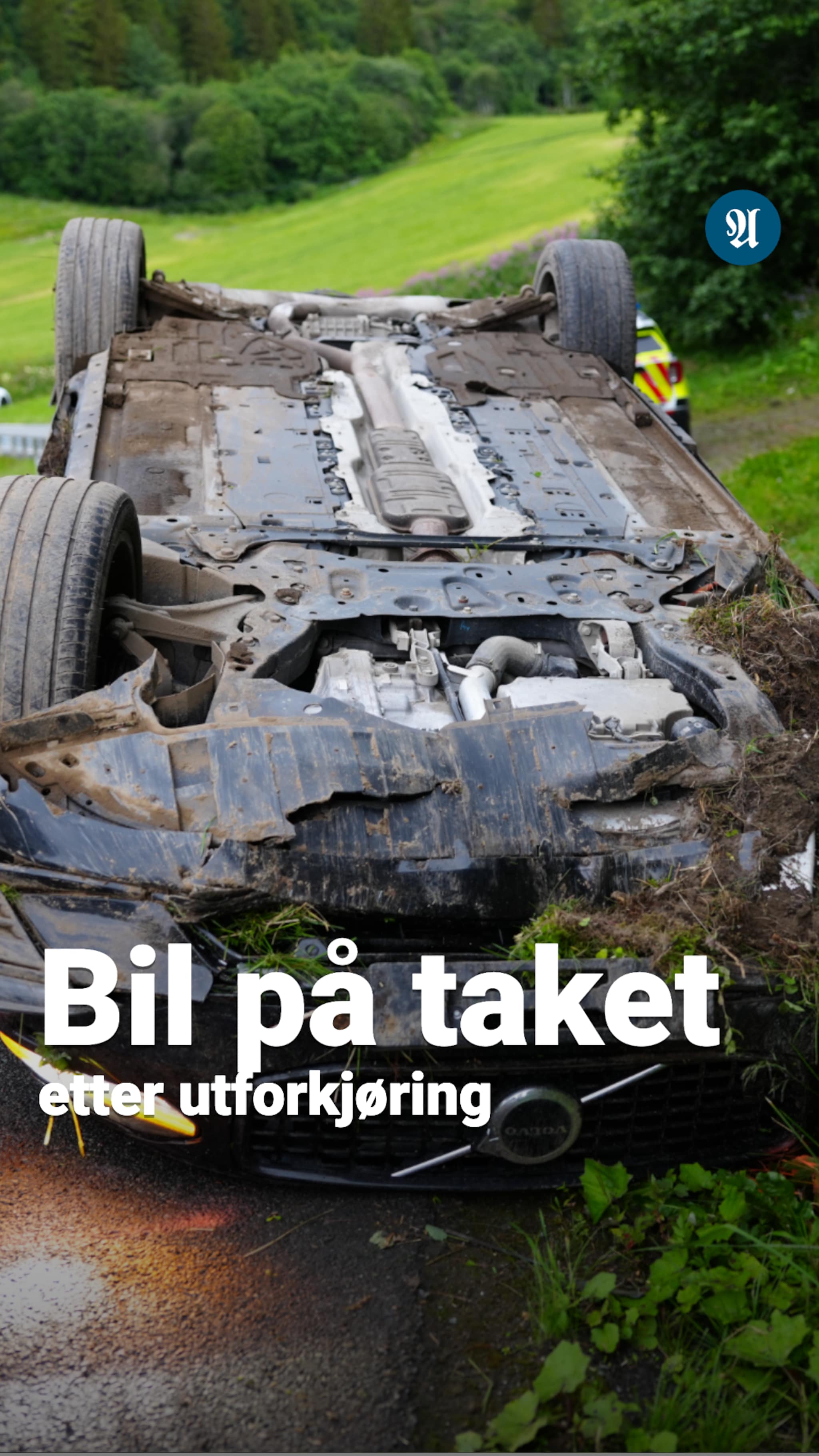 Bil havnet på taket i Trondheim
