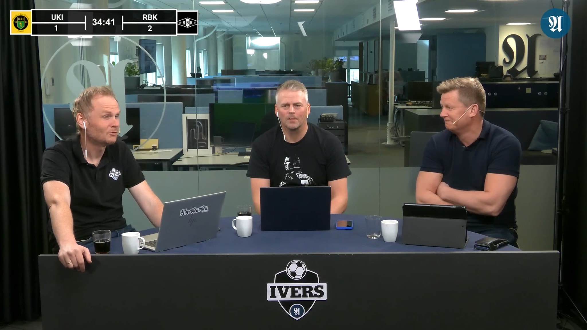 Ivers sendte direkte fra studio
