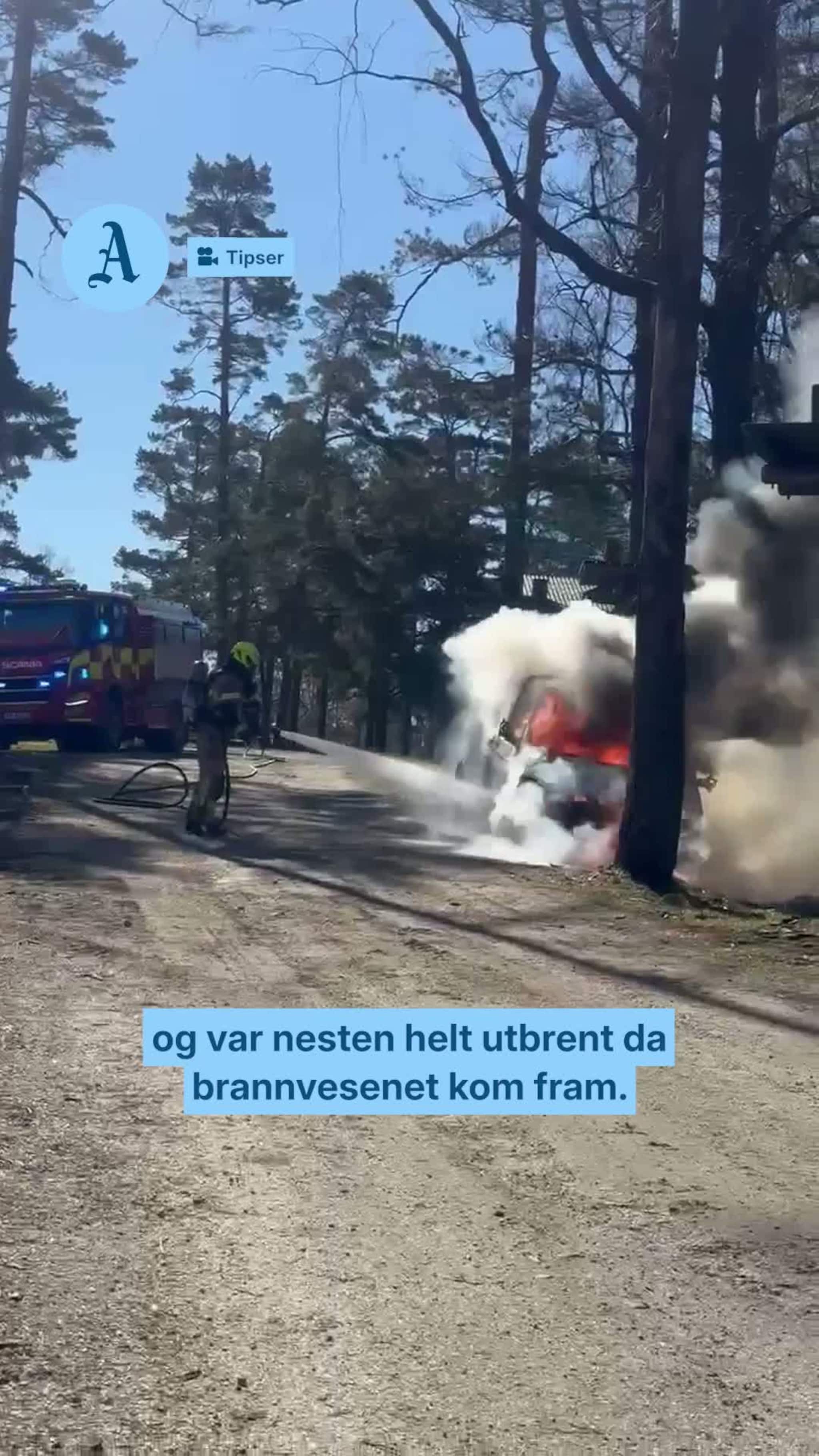 Bil begynte å brenne på Hove