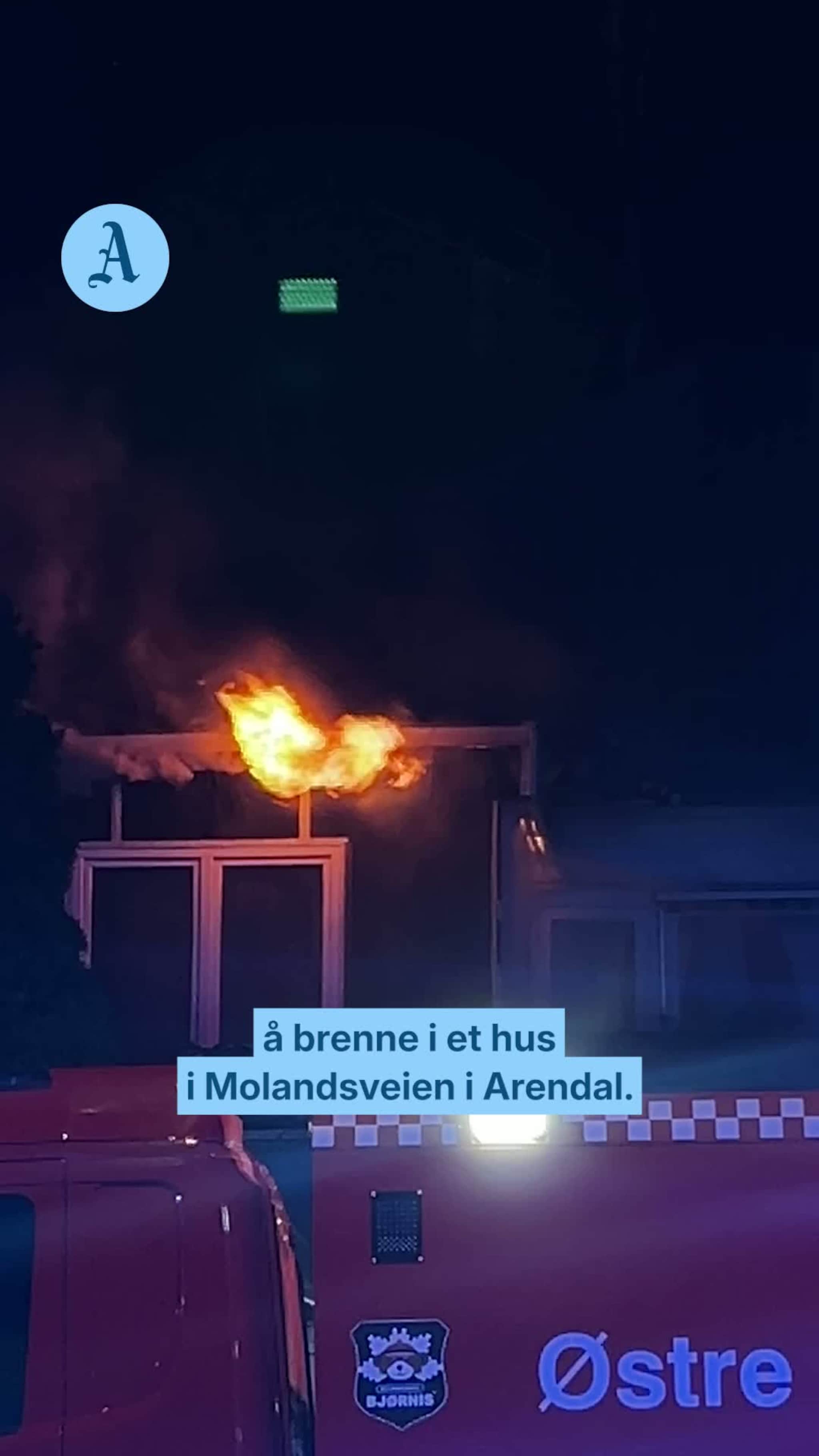 Hus totalskadet etter brann