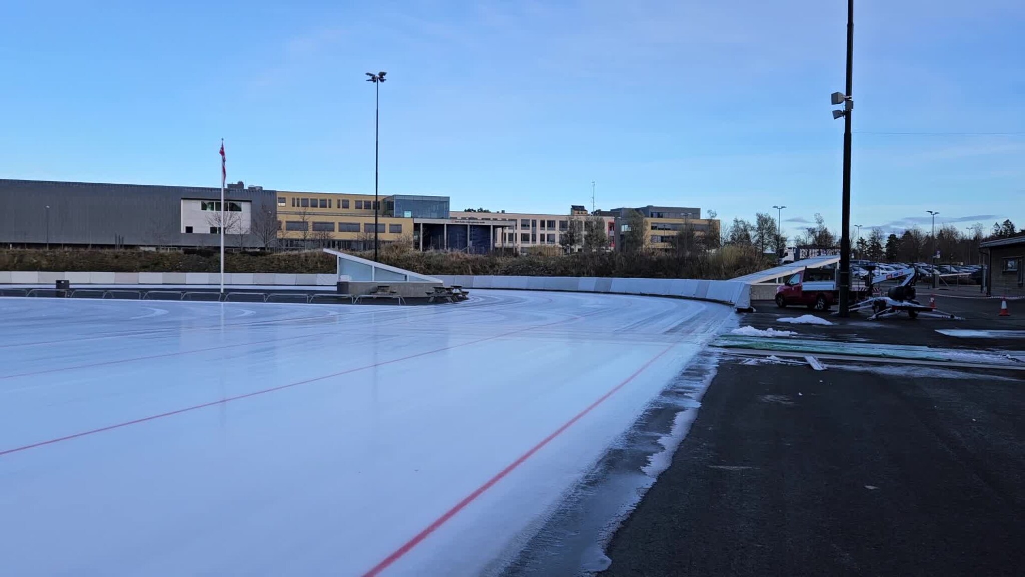 Nye kunstisbanen på Myra