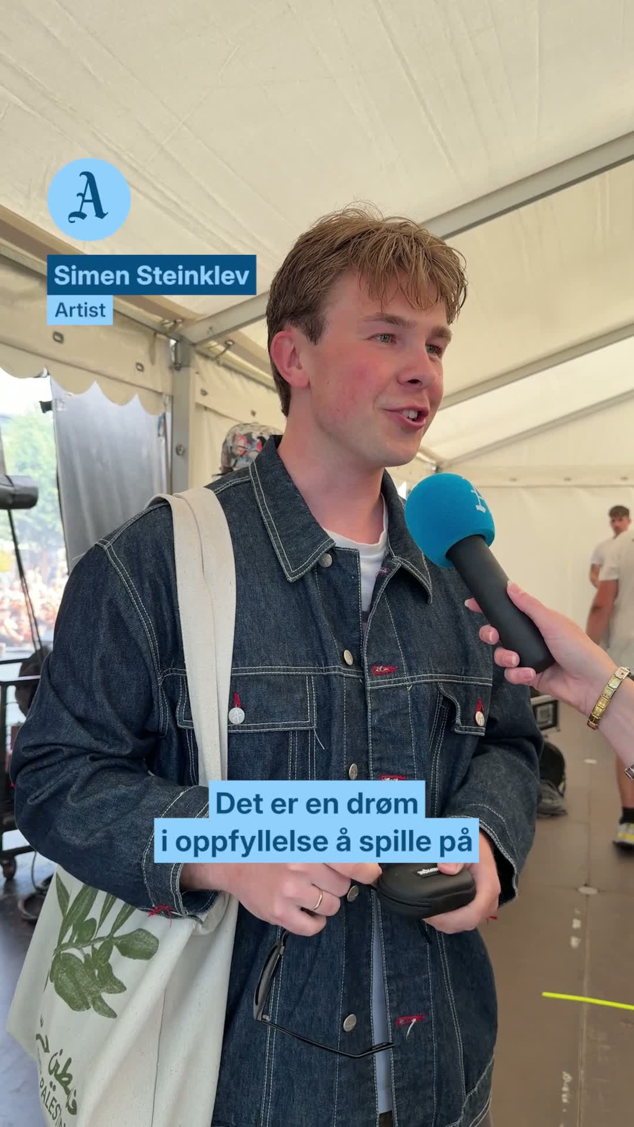Simen spiller på hjemmebane