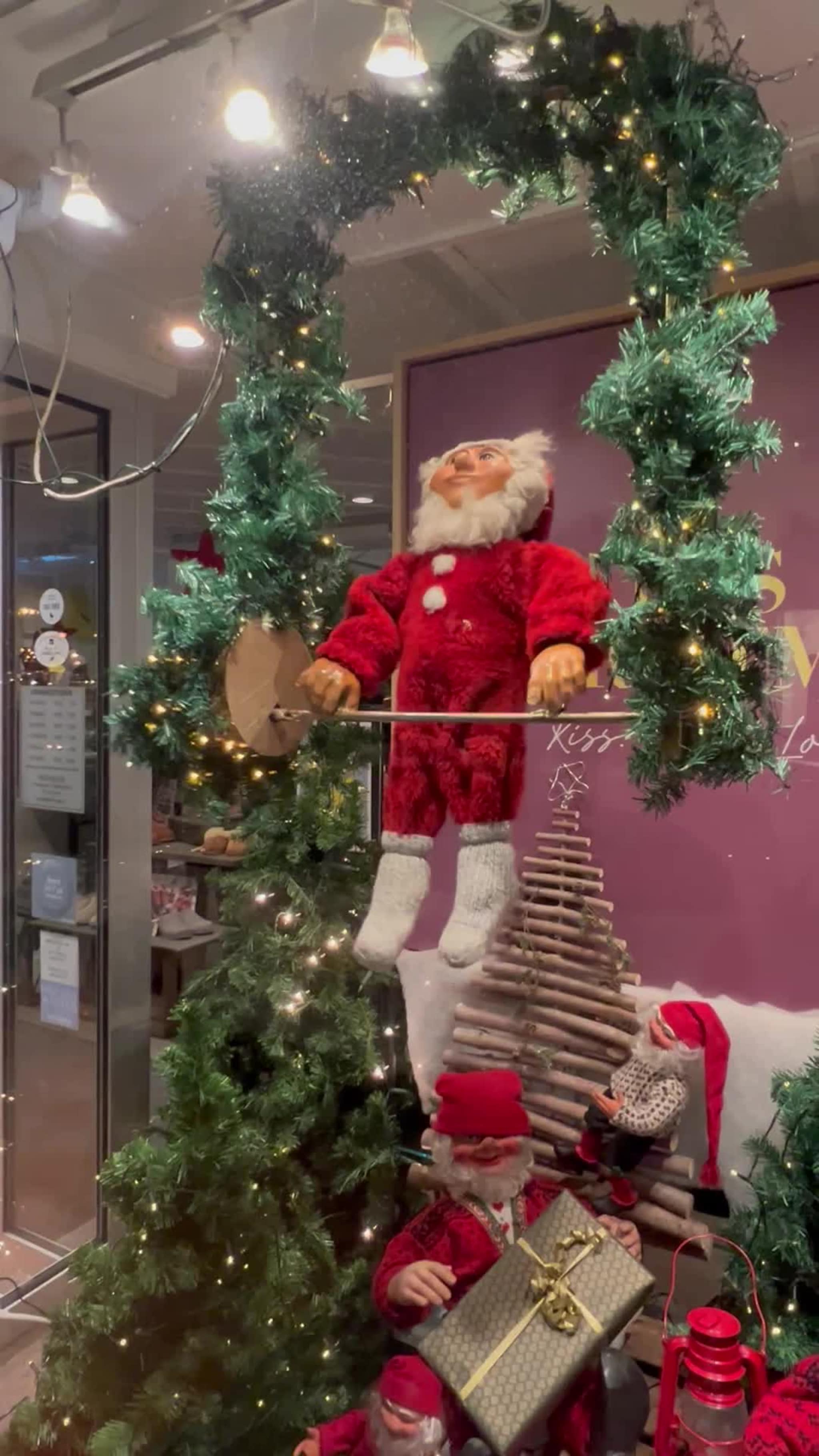 SESONGARBEIDER HVER JUL