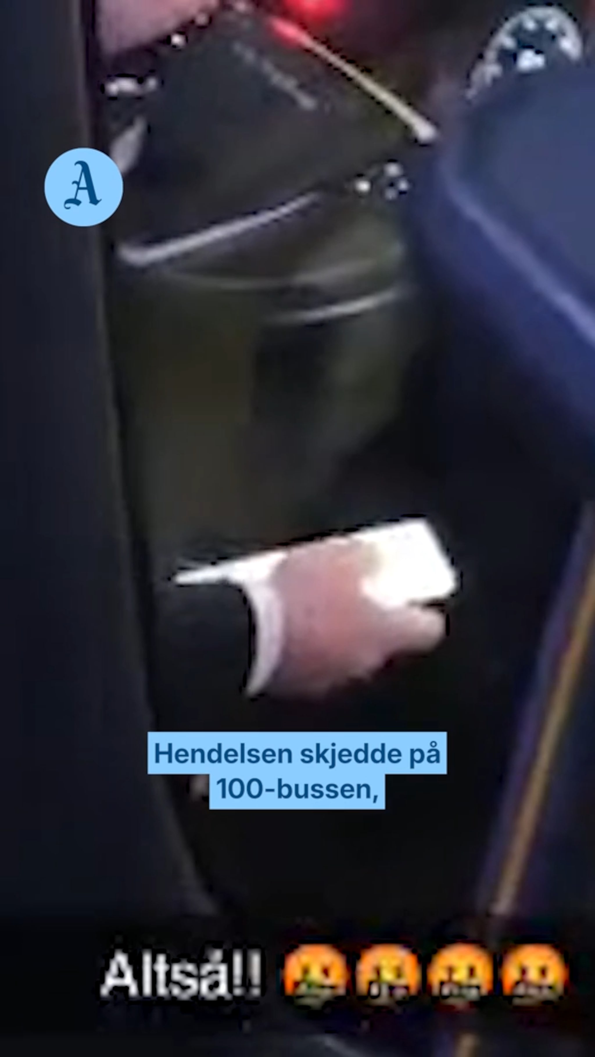 Bussjåføren scrollet på mobilen