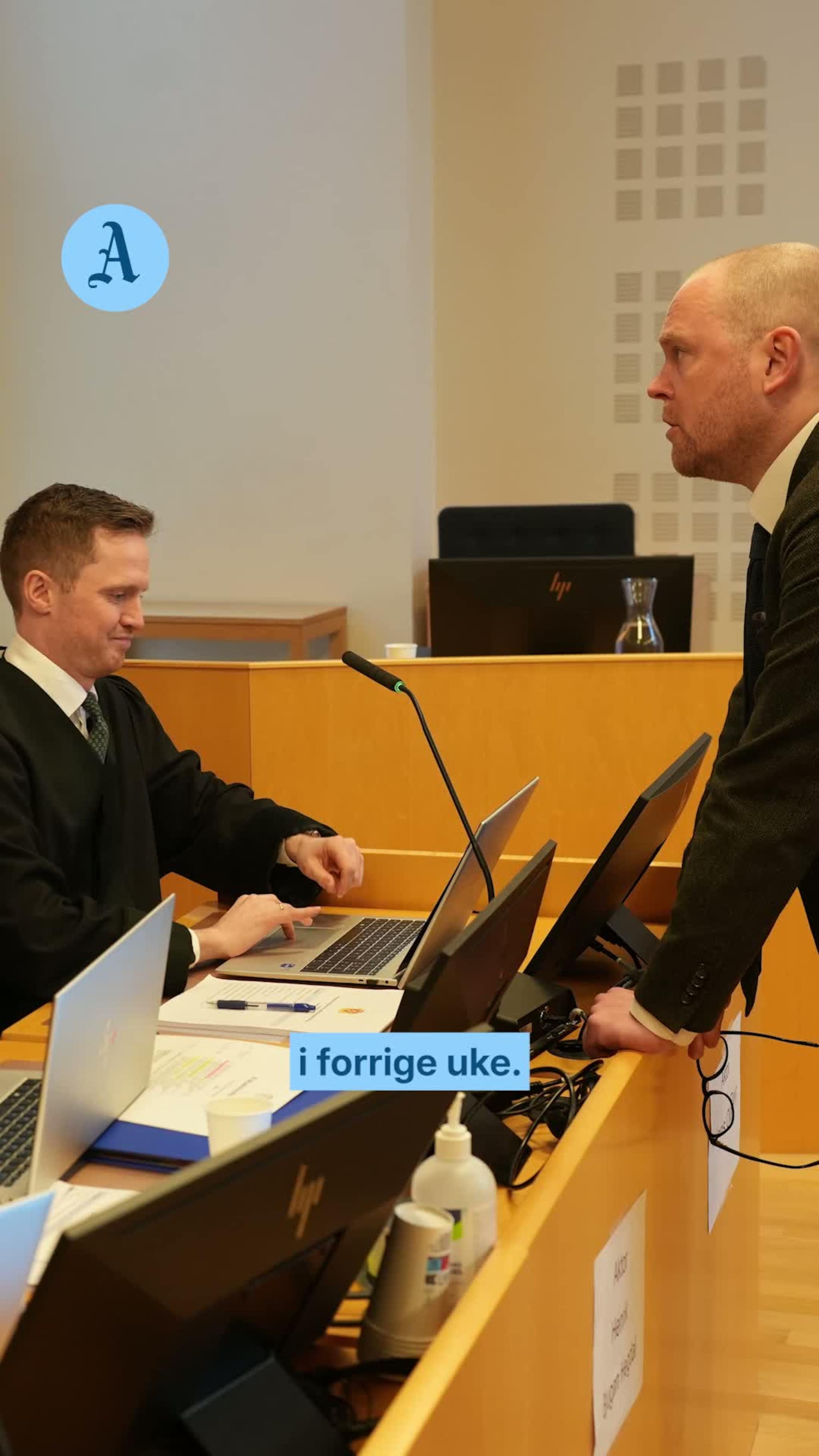 Hissig stemning og Snap-tabbe i retten