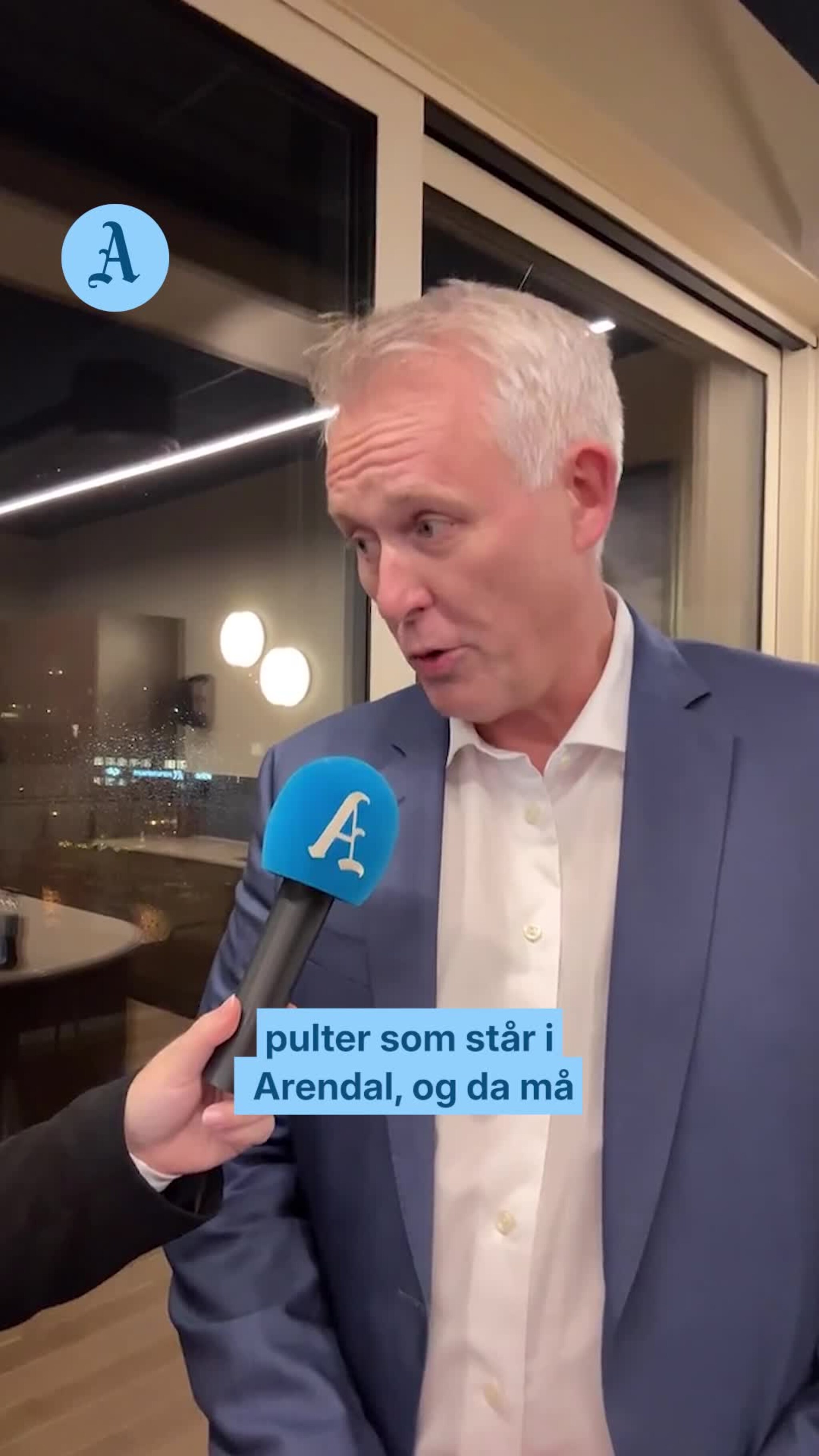 Svarer på spørsmål om skolesaken