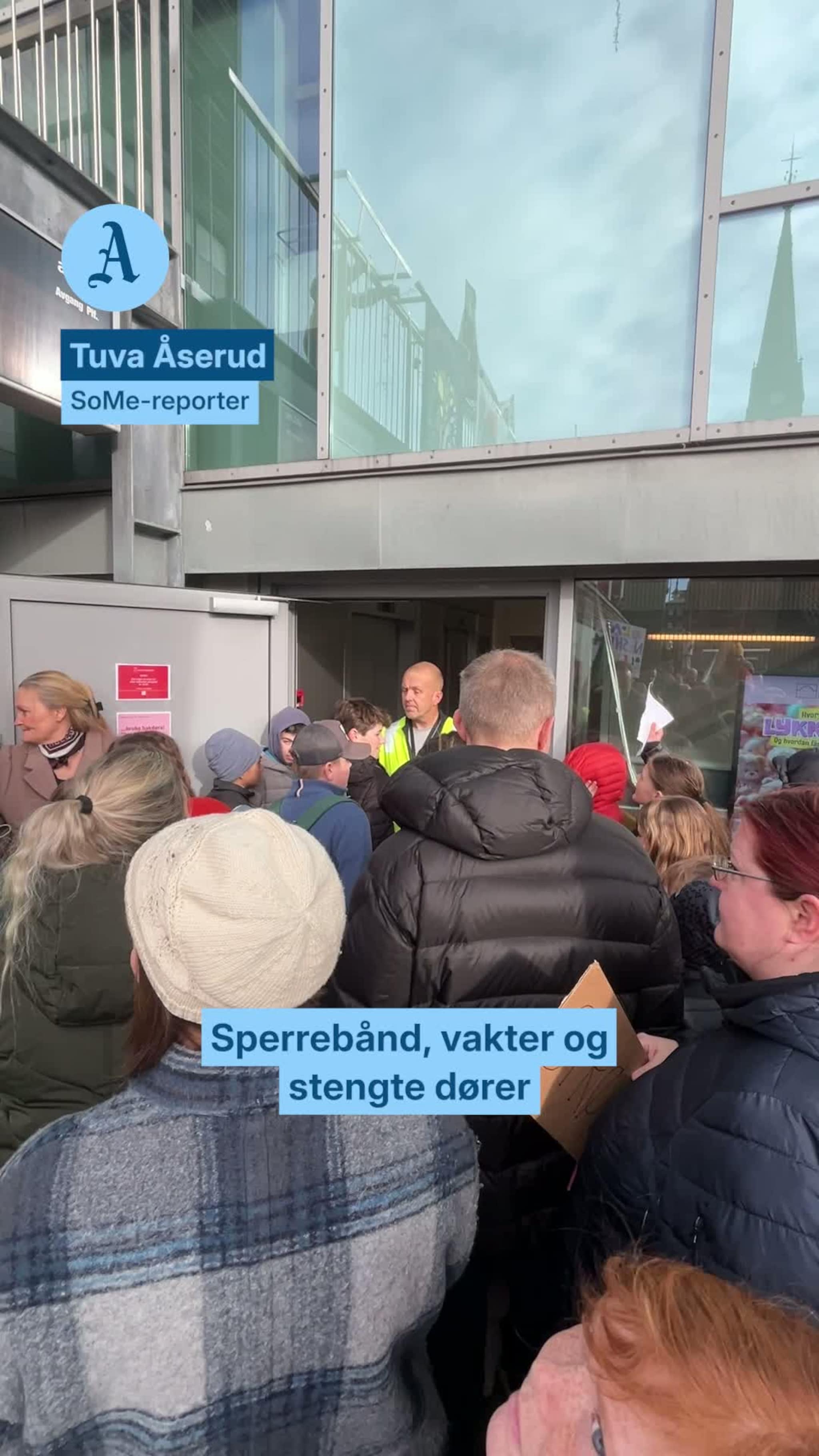 Flere slapp ikke inn