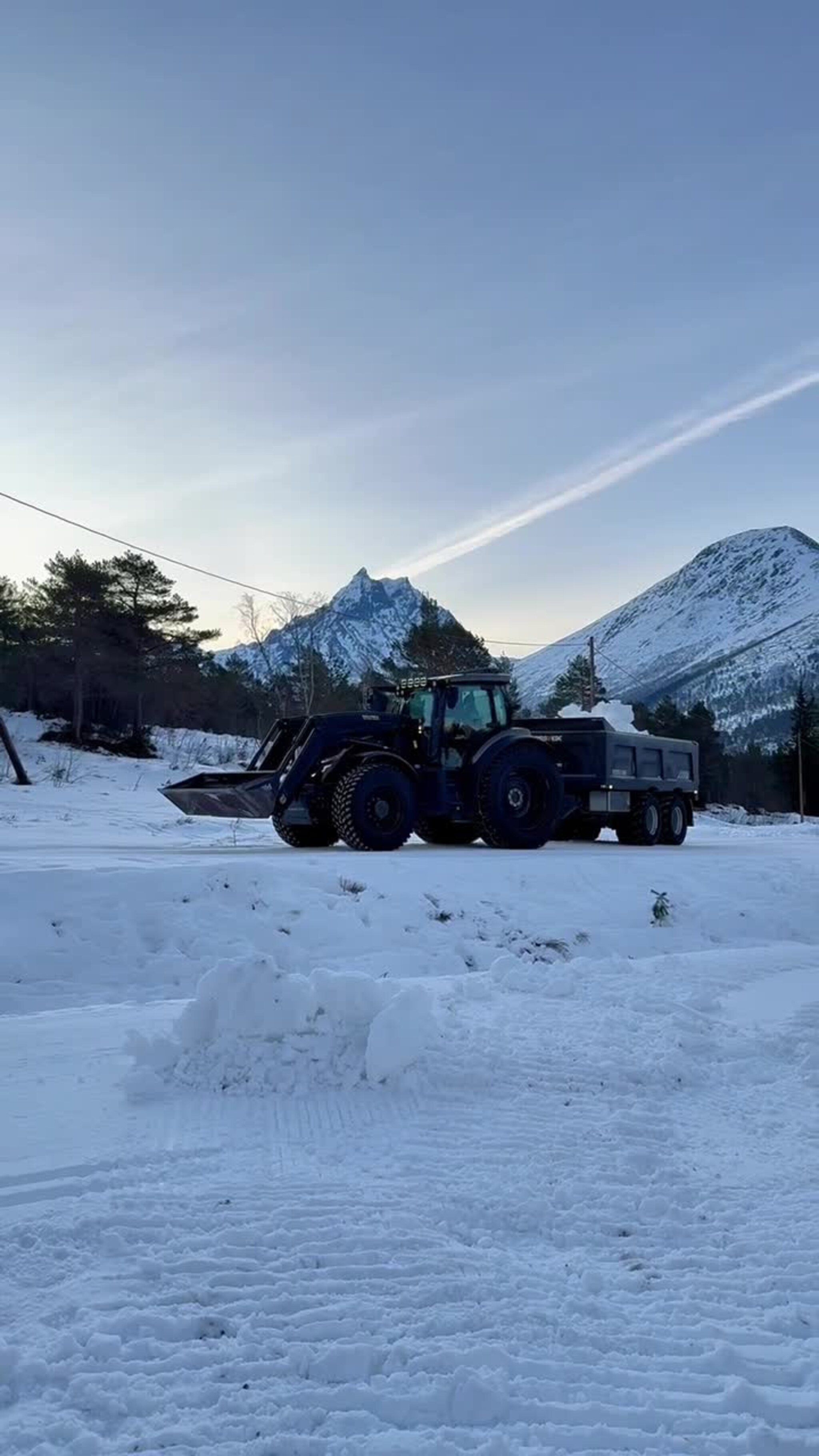Prepping av løyper på Stormyra