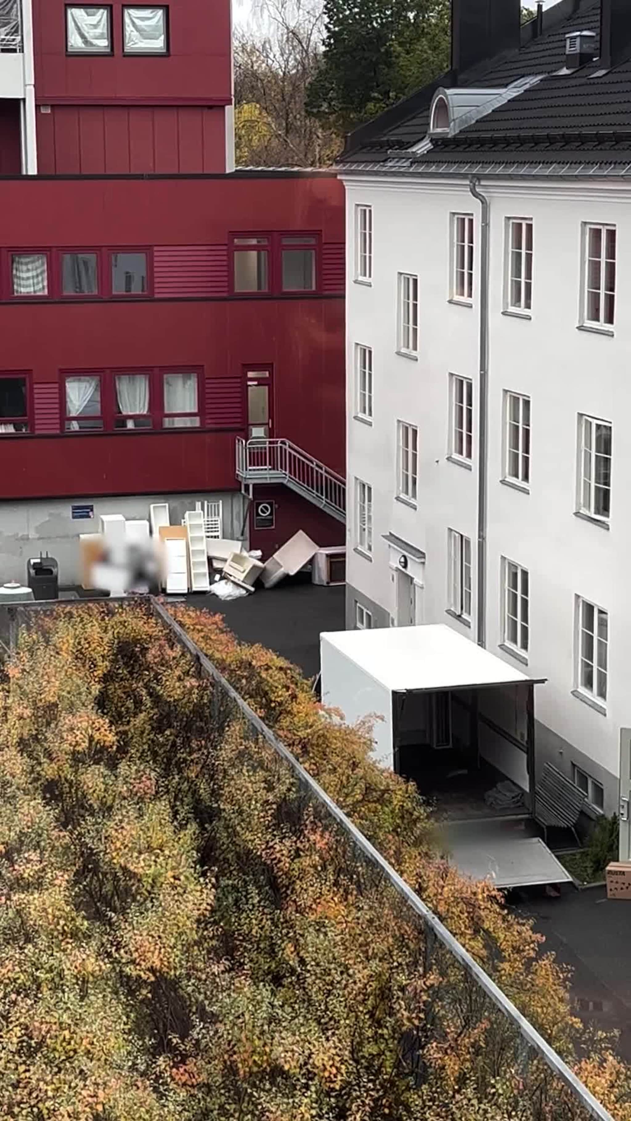 Her dumpes hele flyttelasset utenfor vinduet: – Det drøyeste jeg har sett!